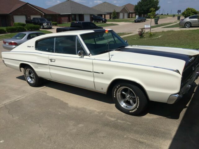 1967 Dodge Charger - photo 2