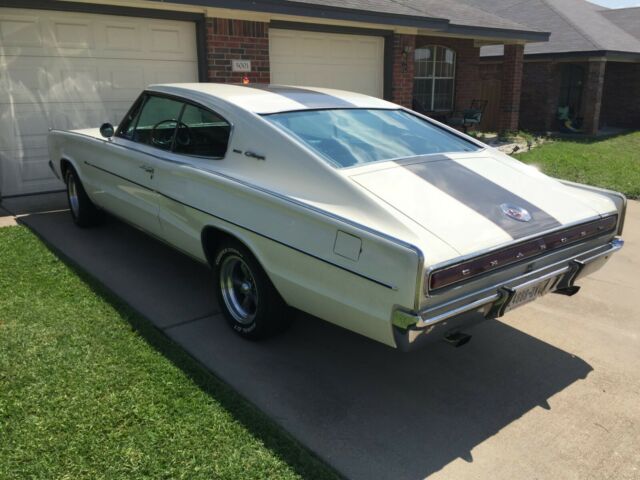 1967 Dodge Charger - photo 4