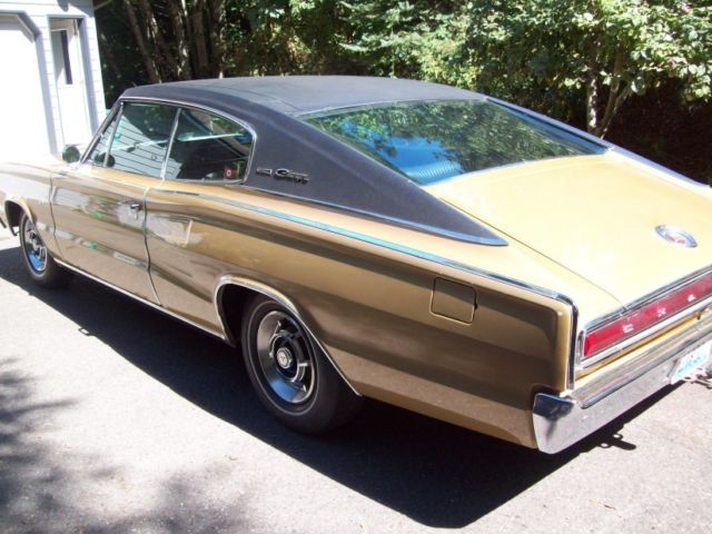 1967 Dodge Charger - photo 4