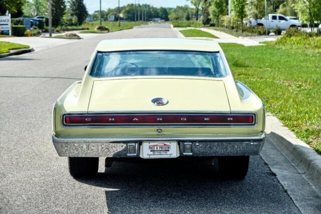1967 Dodge Charger 440 Fastback - photo 5