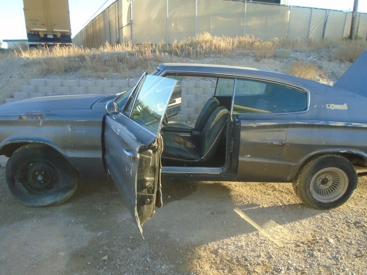 1967 Dodge Charger - photo 2