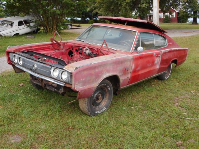 1967 Dodge Charger - photo 12