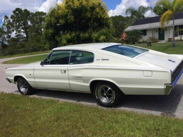 1967 Dodge Charger - photo 7