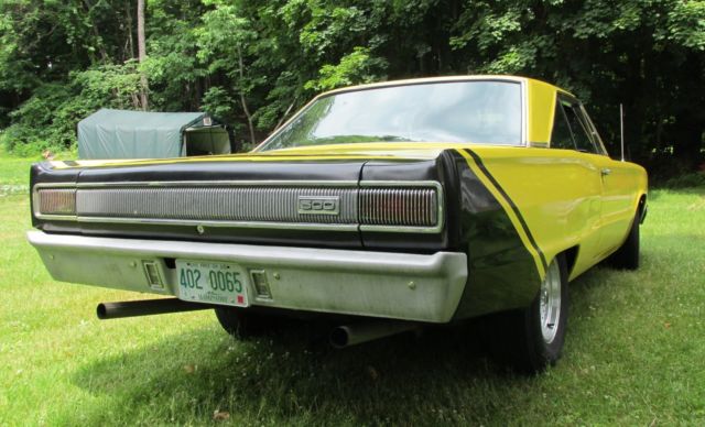 1967 Dodge Coronet - photo 2