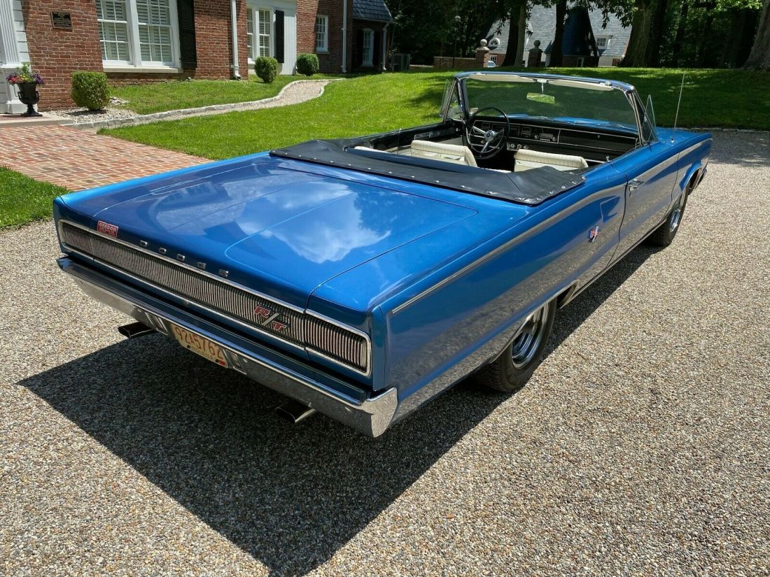 1967 Dodge Coronet - photo 2