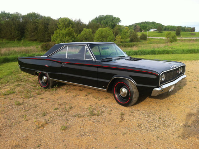 1967 Dodge Coronet R/T, #'s matching 440 4 spd, Black on Black, 52K mi RUST FREE 1967 Dodge Coronet R/T 440 4 speed, orig Black w/ Red accent stripes!
