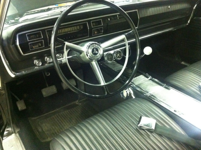 1967 Dodge Coronet R/T 440 4 speed, orig Black w/ Red accent stripes! - photo 13