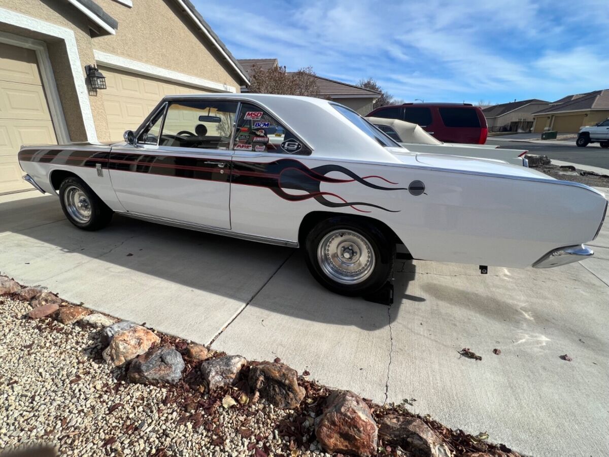 1967 Dodge Dart - photo 2