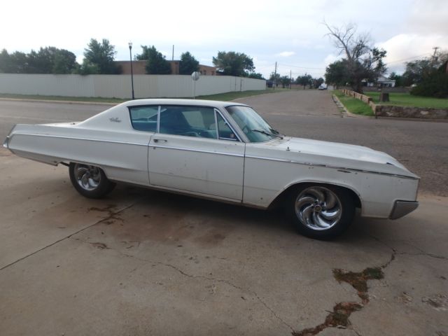 1967 Dodge Monaco - photo 2