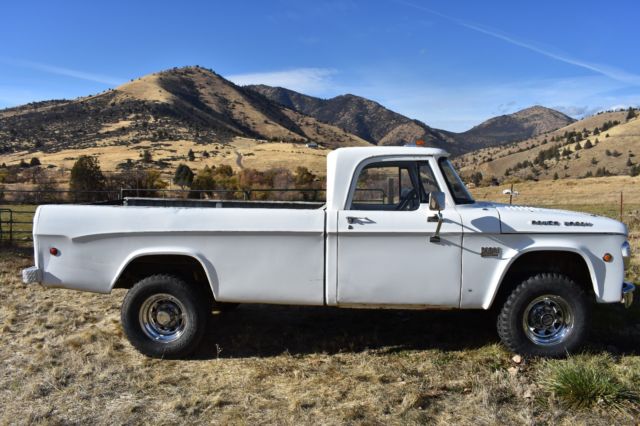 1967 Dodge Power Wagon W200 4X4 - photo 2