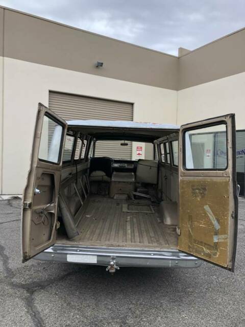 1967 Ford E-Series Van - photo 4