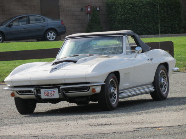 1967 Ermine White Big Block 427 - 390hp 4 Speed NCRS Show Car 1967 Chevrolet Corvette Stingray