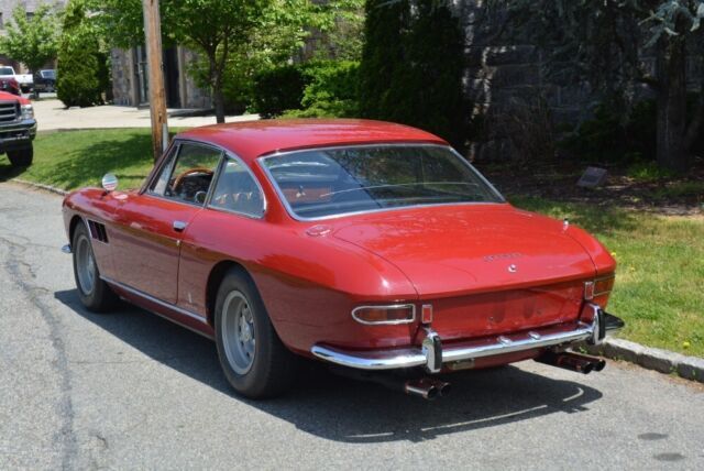 1967 Ferrari 330GT - photo 12