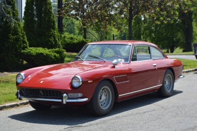 1967 Ferrari 330GT - photo 3