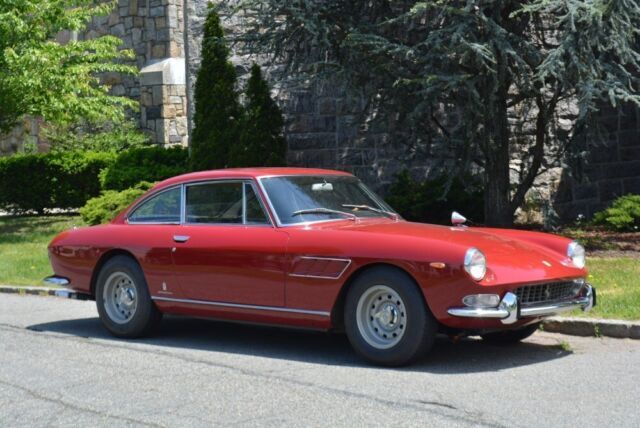 1967 Ferrari 330GT - photo 4