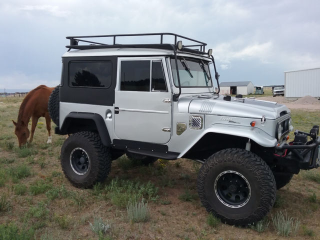 1967 FJ40 Toyota Land Cruiser Pre Import Model Rack Winch Rhino Liner 1967 Toyota Land Cruiser FJ40 350/700R4 Rack, Step Boards,Winch