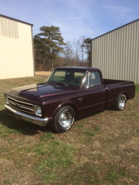1967 Fleetside SWB with small back window 1967 Chevrolet C-10