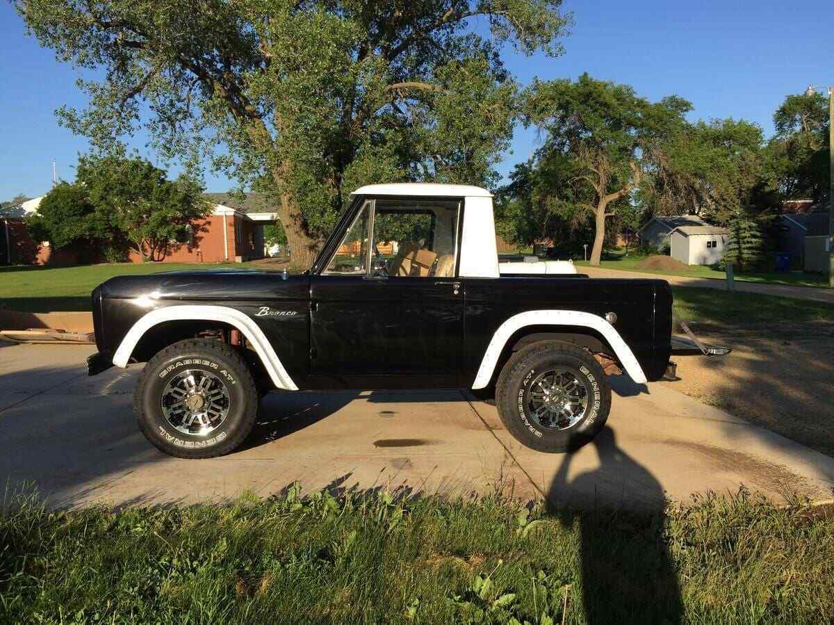 1967 Ford Bronco 4x4 - photo 2