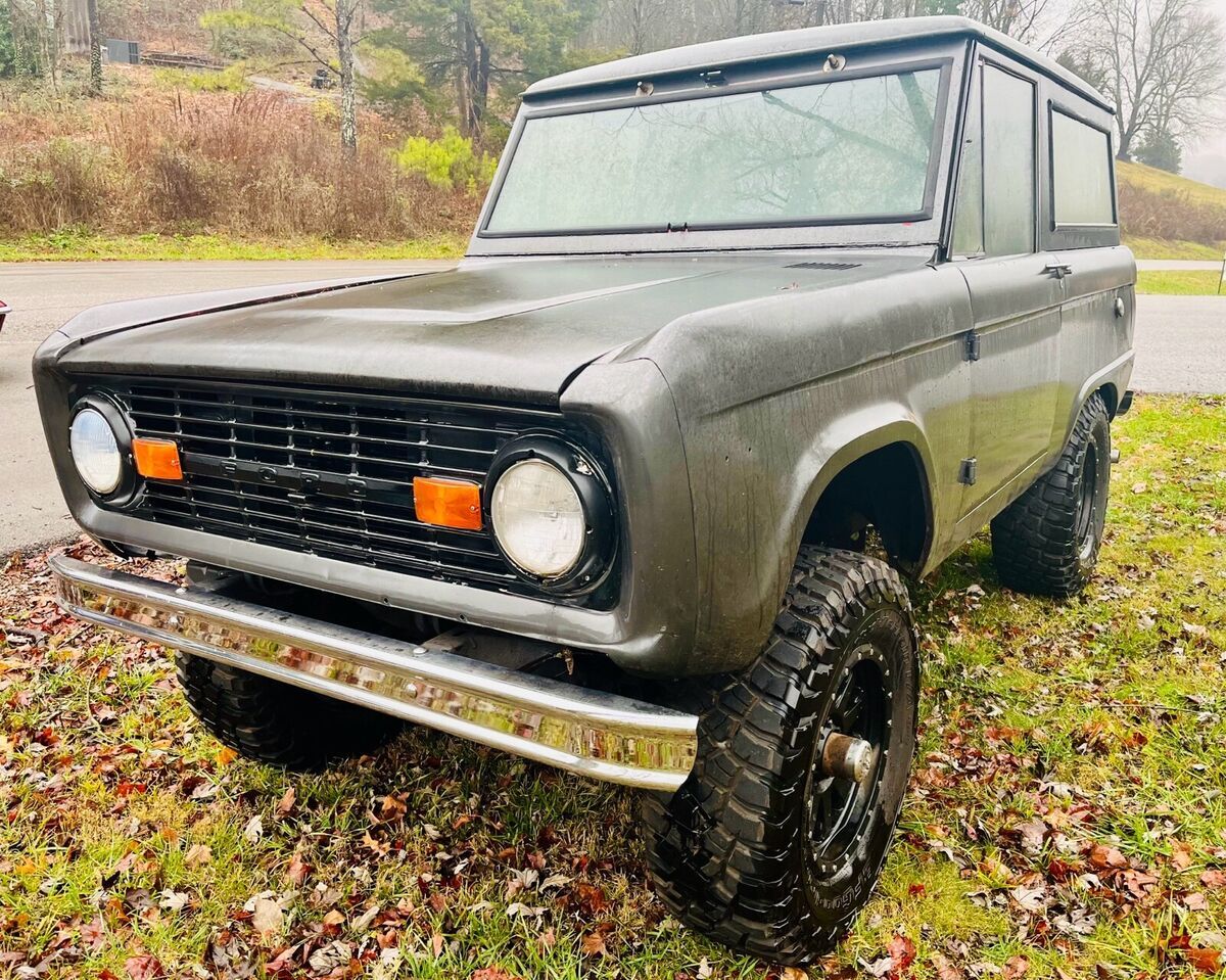 1967 Ford Bronco SUV Grey 4WD Manual 1967 Ford Bronco