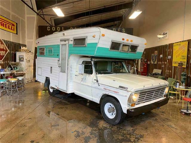 1967 Ford Camper Equiped 18ft Custom Cab - photo 2