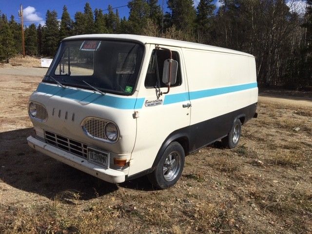1967 Ford Classic Econoline Vintage van 1967 Ford E-Series Van