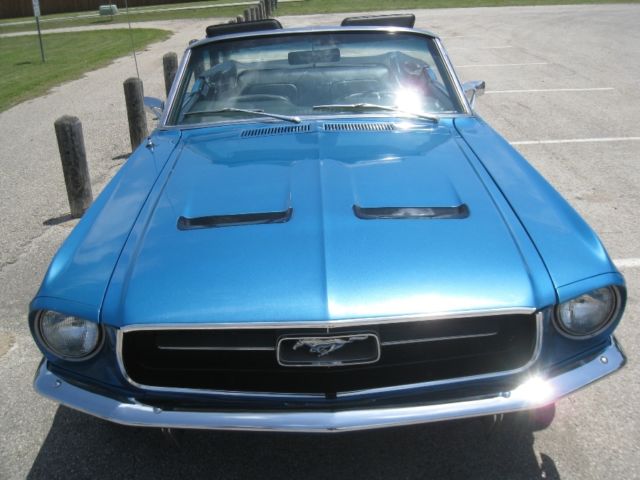 1967 Ford Mustang Convertible - photo 8