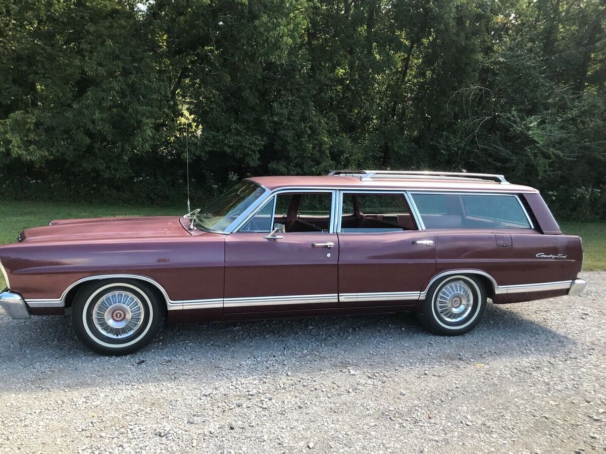 1967 Ford Country Wagon Red RWD Automatic standard 1967 Ford Country standard