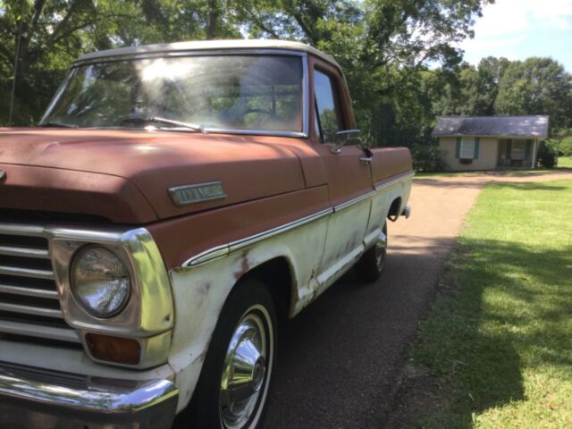 1967 Ford Custom Cab SWB 71,390 miles 352 / MANUAL 1967 Ford F-100 SWB
