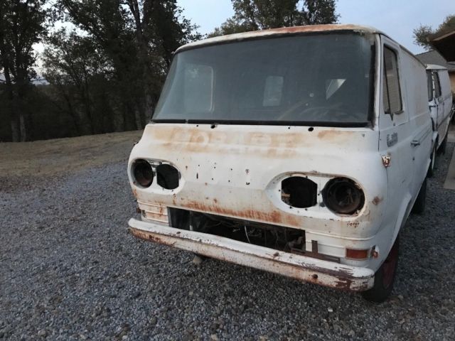 1967 Ford E-Series Van - photo 2
