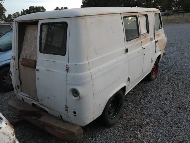 1967 Ford E-Series Van - photo 3