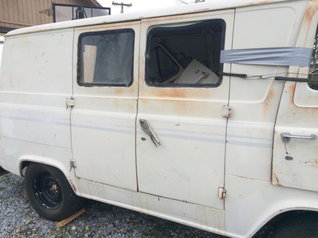 1967 Ford E-Series Van - photo 6