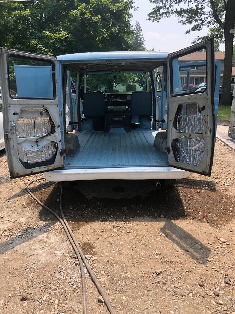 1967 Ford E-series 8 Door Van - photo 6