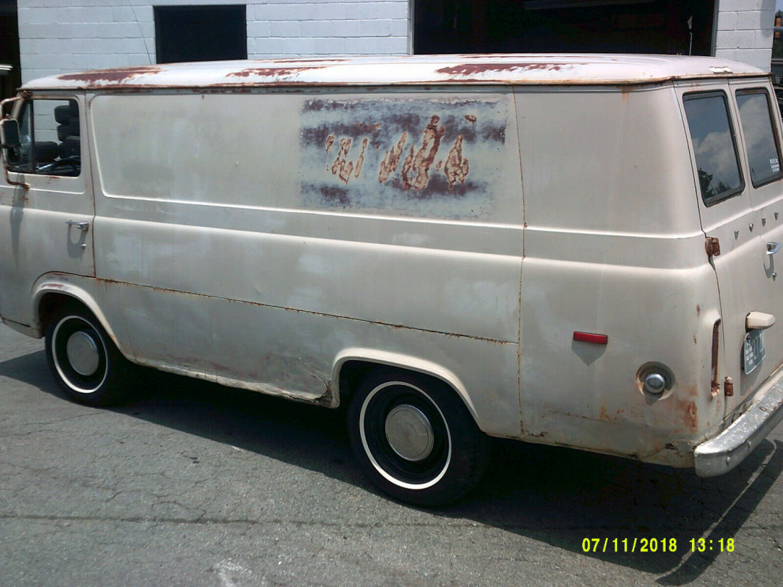 1967 Ford E-Series Van - photo 2