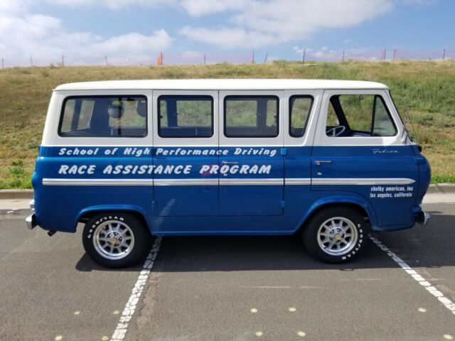 1967 Ford Falcon Club Wagon - photo 4