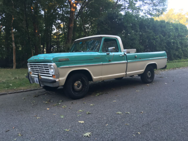 1967 FORD F100 CUSTOM CAB, CAMPER SPECIAL, NICE COLOR COMBO, 6CYL AUTO. 1967 Ford F-100 Custom Cab, Camper Special