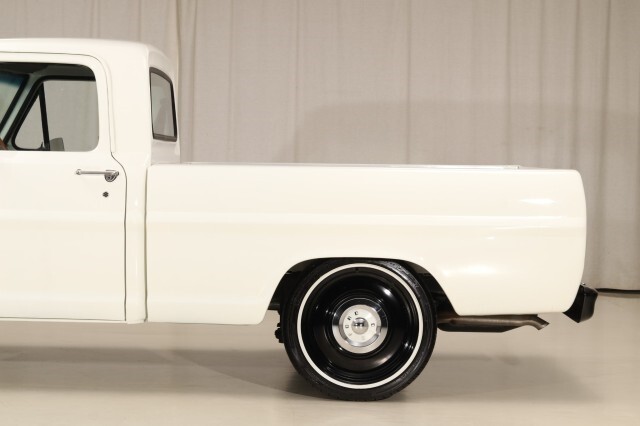 1967 Ford F100 Short Bed 302 V8 RESTOMOD - photo 4