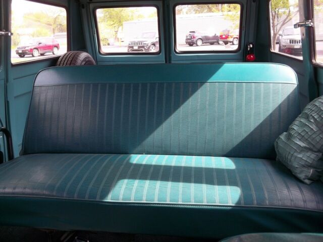 1967 Ford E-Series Van - photo 10