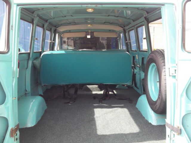1967 Ford E-Series Van - photo 11