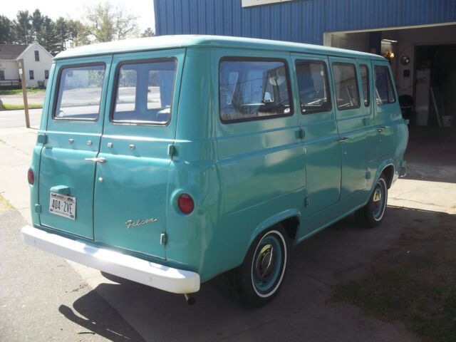 1967 Ford E-Series Van - photo 4