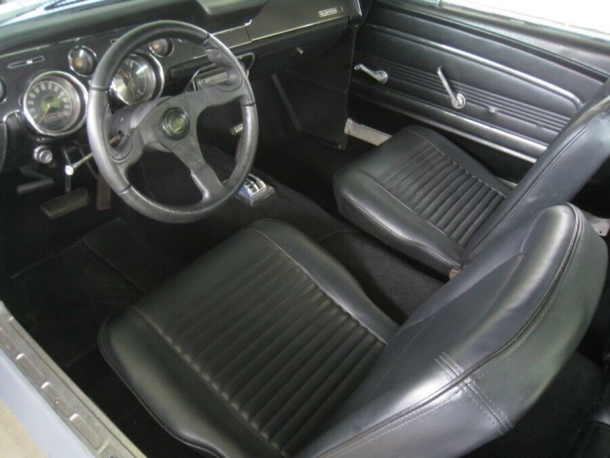 1967 Ford Mustang Fastback 2+2 - photo 2