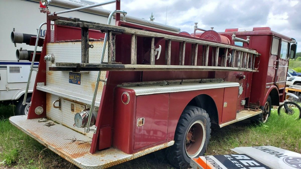 1967 Ford FWD Firetruck - photo 3
