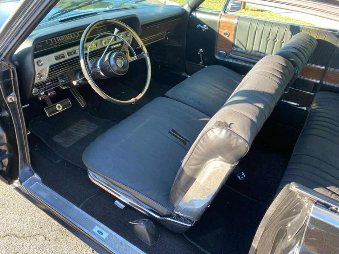 1967 Ford LTD - photo 2