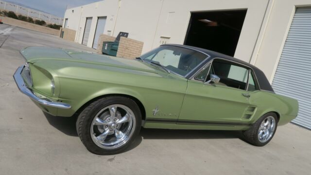 1967 FORD MUSTANG 289 C CODE V8 CALIFORNIA CAR! AC! PS! IVY GOLD! 1967 Ford Mustang 289 C CODE V8 CALIFORNIA CAR! AC! PS! IVY GOLD!
