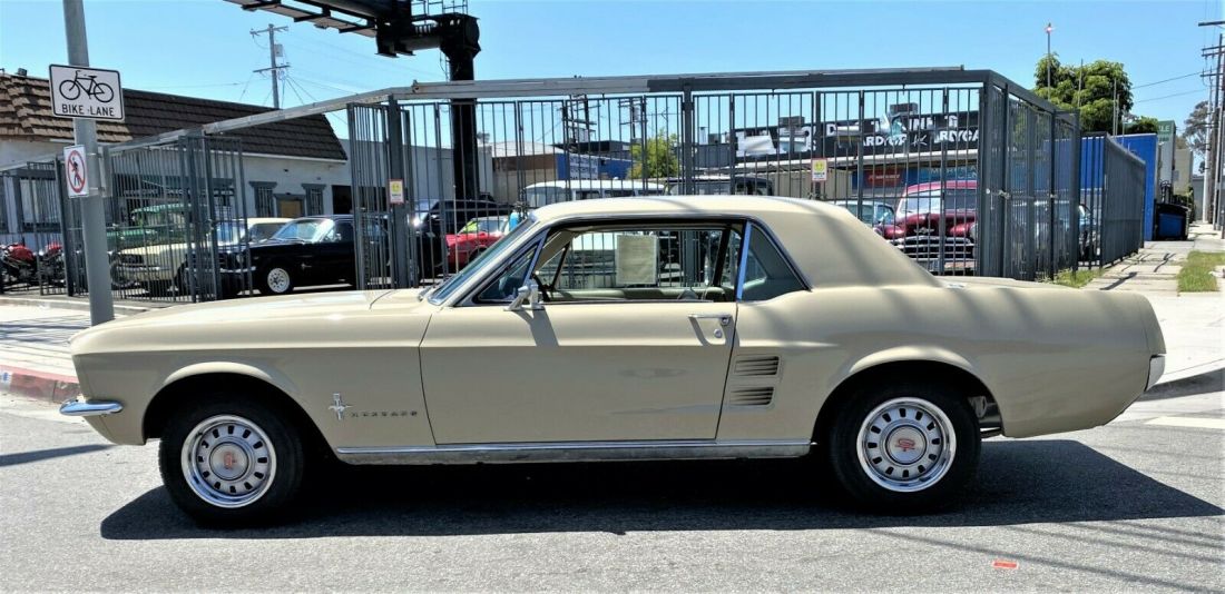 1967 Ford Mustang - photo 2