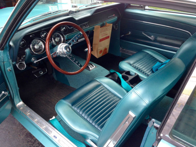 1967 Ford Mustang coupe - photo 7