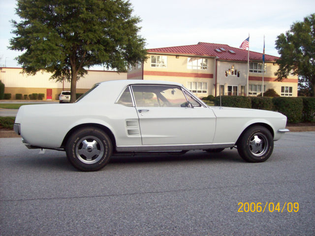 1967 Ford Mustang Base
