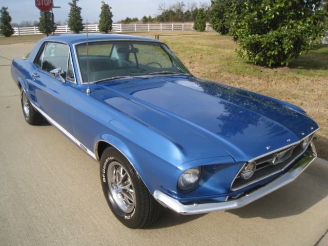 1967 Ford Mustang GTA - photo 2