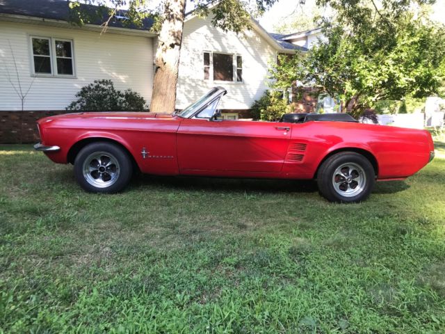 1967 FORD MUSTANG CONVERTBLE - V8 AUTOMATIC - RUNS & DRIVES 100% MUST SEE!!! 1967 Ford Mustang