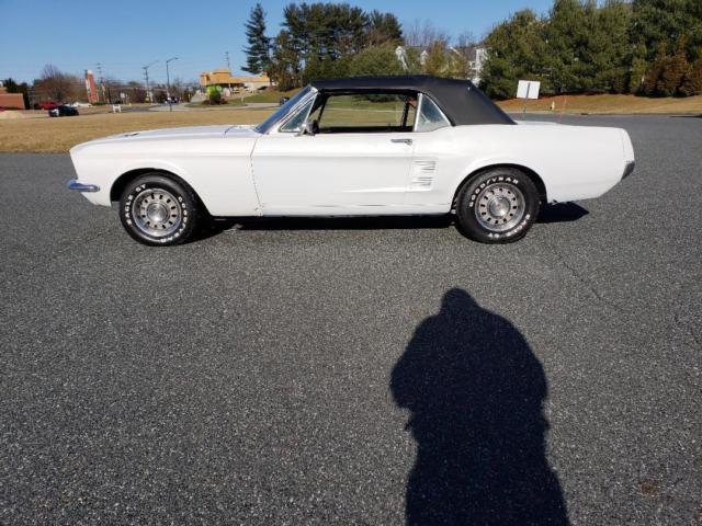 1967 Ford Mustang convertible 302 v8 A code 4 SPEED 4 BARREL 1967 Ford Mustang