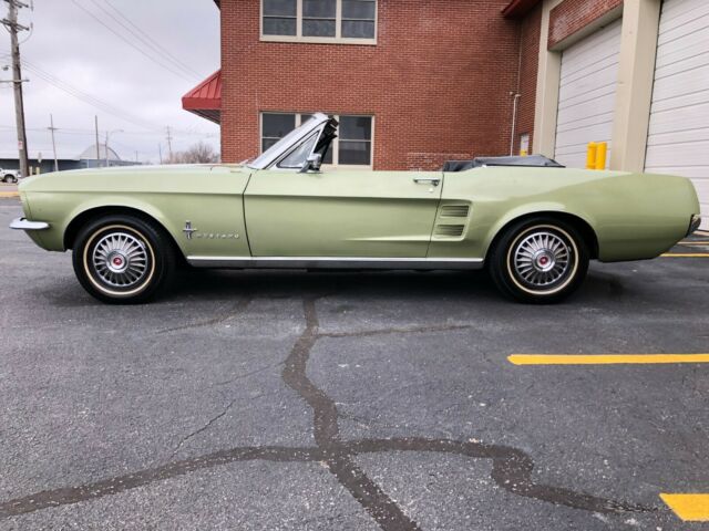 1967 Ford Mustang 2 door - photo 2